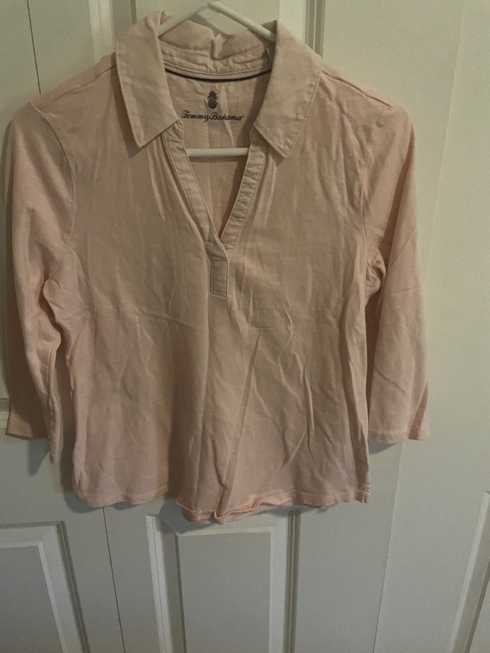 Tommy Bahama pink collar top v neck 100% cotton